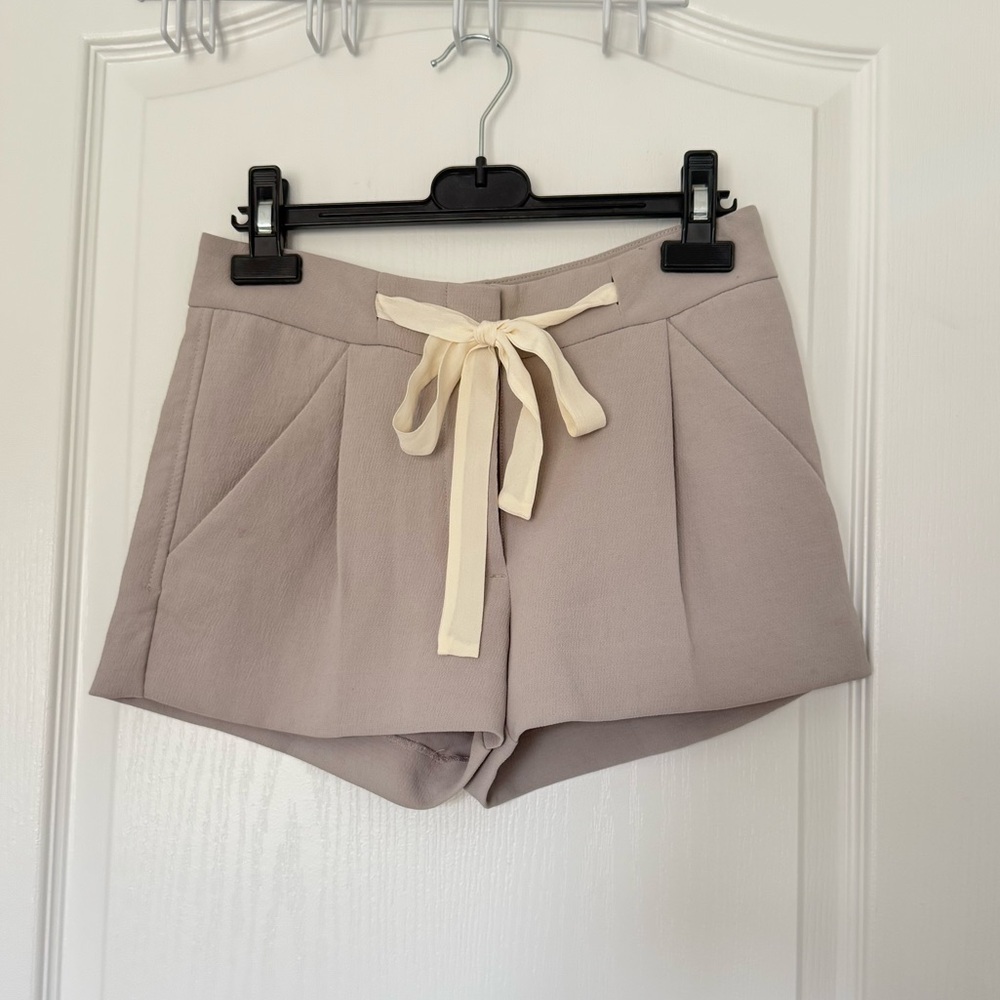 Wilfred Exergue Japanese Crep Shorts with Bow Tie